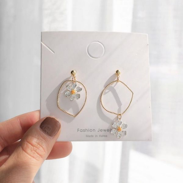 fashion little daisy fairy asymmetry stud earrings gifts geometric flower tassel women accessories party jewelry, Golden;silver
fashion little daisy fairy asymmetry stud earrings gifts geometric flower tassel women accessories party jewelry, Golden;silver