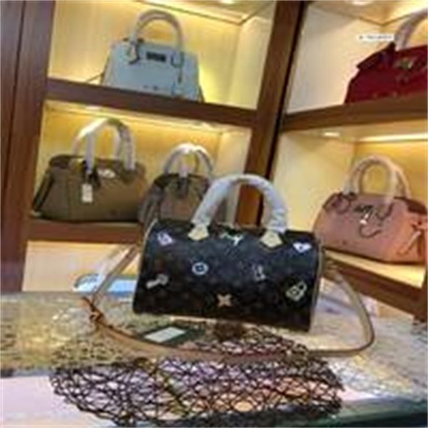 evening brand designer luxury yern 44368 handbag women handbags iconic bags handles shoulder bags totes cross body bag clutches
evening brand designer luxury yern 44368 handbag women handbags iconic bags handles shoulder bags totes cross body bag clutches