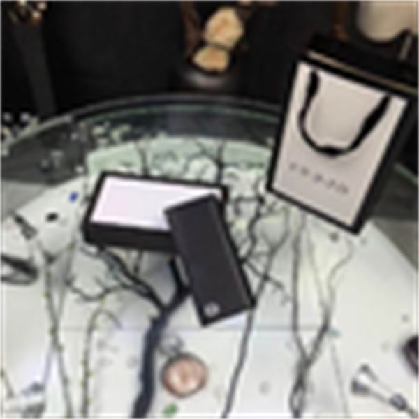 clutches brand designer purse luxury wd63 435316 key water wave suit holders clip men long card compact wallet chain wallets evening, Red;black
clutches brand designer purse luxury wd63 435316 key water wave suit holders clip men long card compact wallet chain wallets evening, Red;black