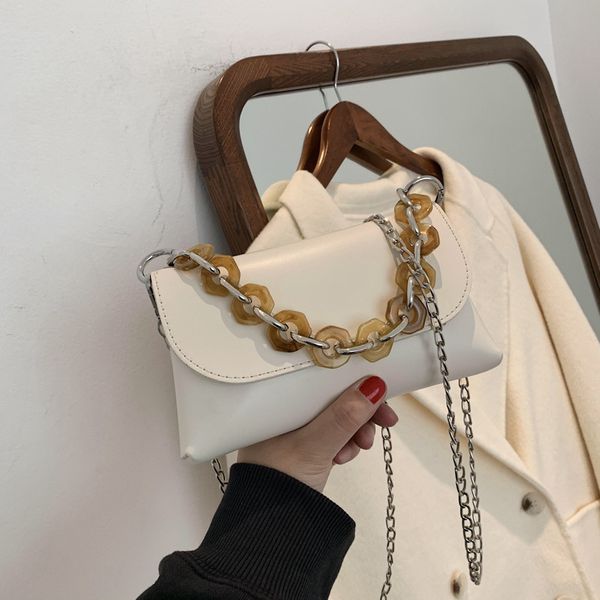 simple version of bag style 2021 new trend line girl texture small square korean western the female messenger shoulder scese
simple version of bag style 2021 new trend line girl texture small square korean western the female messenger shoulder scese