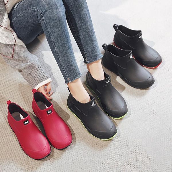 boots men women rubber shoes waterproof rain autumn male short ankle rianboots etat, Black
boots men women rubber shoes waterproof rain autumn male short ankle rianboots etat, Black