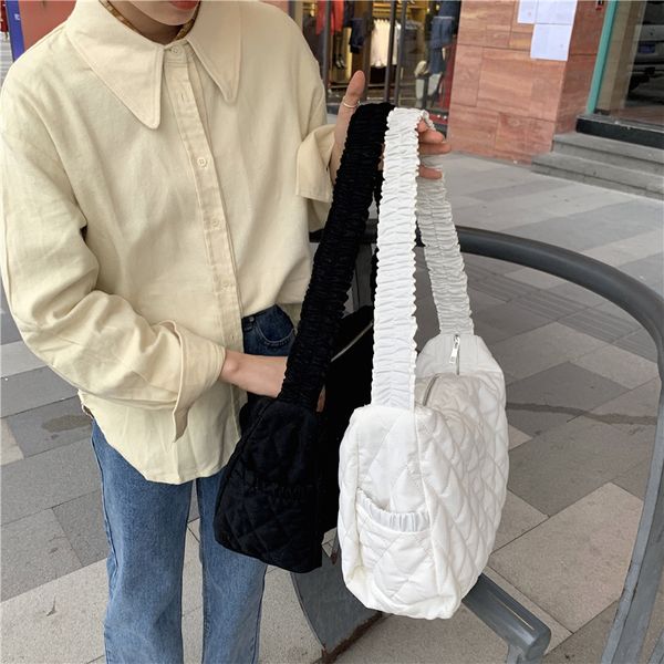 fashion all-match women handbags large capacity ladies casual tote for shopping simple design female daily casual tote bolsas l0
fashion all-match women handbags large capacity ladies casual tote for shopping simple design female daily casual tote bolsas l0