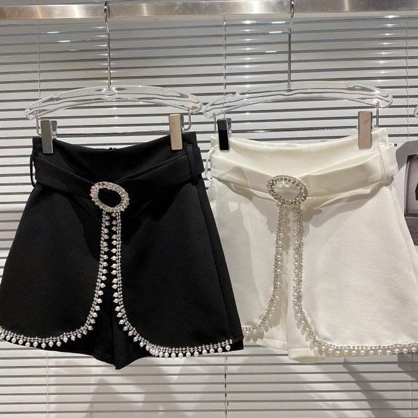 women's shorts 2021 spring summer solid color high waist pearl nailed bead edge fake two pieces, White;black
women's shorts 2021 spring summer solid color high waist pearl nailed bead edge fake two pieces, White;black