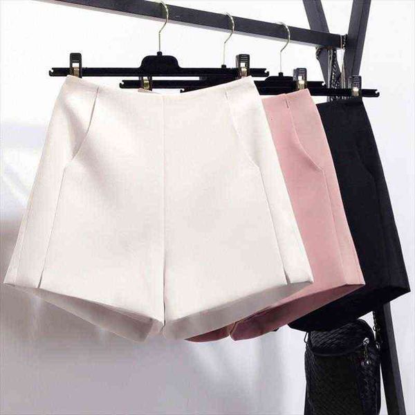 spring and autumn summer women shorts wide leg chiffon large size casual high waist winter suit, White;black
spring and autumn summer women shorts wide leg chiffon large size casual high waist winter suit, White;black