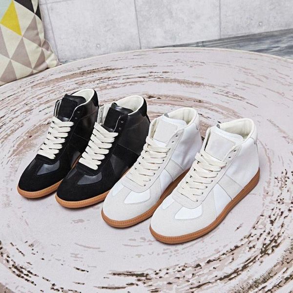 women casual 2021 shoes genuine leather winter warm training comfortable soft round toe lace up mixed color boots, Black 
women casual 2021 shoes genuine leather winter warm training comfortable soft round toe lace up mixed color boots, Black