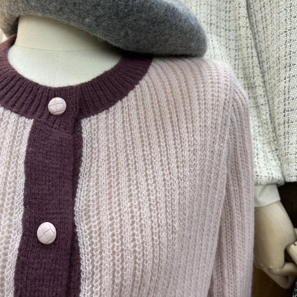 women's jackets 2021 spring and autumn pure color temperament is thinner age-reducing wild contrast round neck single-breasted sw, Black;brown
women's jackets 2021 spring and autumn pure color temperament is thinner age-reducing wild contrast round neck single-breasted sw, Black;brown