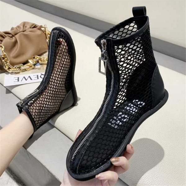 boots 2021 summer women's hollow solid color mesh breathable front zipper flat bottom casual handsome thin expl, Black
boots 2021 summer women's hollow solid color mesh breathable front zipper flat bottom casual handsome thin expl, Black