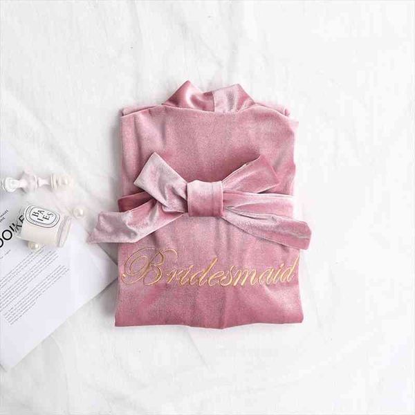 velvet bride bridesmaid wedding robe embroidery letter nightgown kimono robe soft women velour nightdress home clothes, Black;red
velvet bride bridesmaid wedding robe embroidery letter nightgown kimono robe soft women velour nightdress home clothes, Black;red