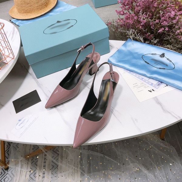 2021 good quality fashion women luxurys designers shoes designer sandals womens luxury high heels sandal dress shoess with box size 35-41 -h, Black
2021 good quality fashion women luxurys designers shoes designer sandals womens luxury high heels sandal dress shoess with box size 35-41 -h, Black