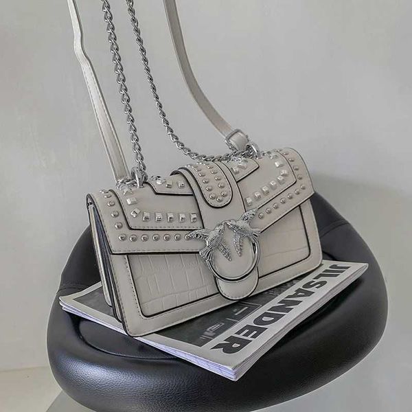 2021 2021 popular online swallow fashion chain versatile one shoulder messenger bag for female students luxuryss designerss bag yw 
2021 2021 popular online swallow fashion chain versatile one shoulder messenger bag for female students luxuryss designerss bag yw
