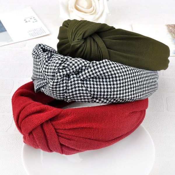 solid colors hair knotted band for women headbands hairbands headwear 2021 arrival1
solid colors hair knotted band for women headbands hairbands headwear 2021 arrival1