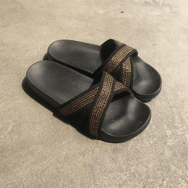 slippers low shoes woman 2021 slipper synthetic fabric hoof heels slides pvc pu sewing s, Black
slippers low shoes woman 2021 slipper synthetic fabric hoof heels slides pvc pu sewing s, Black