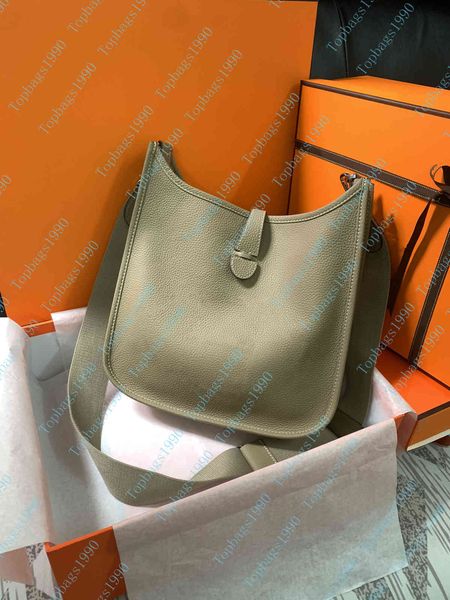 28cm wholesale shoulder totes for women chest pack lady tote purse messenger bag handbags
28cm wholesale shoulder totes for women chest pack lady tote purse messenger bag handbags
