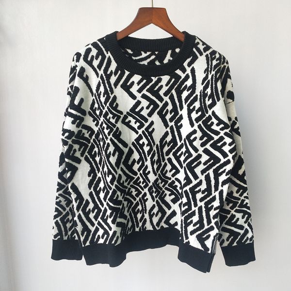 21 autumn new irregular three-dimensional letter jacquard round neck long sleeve knitted pullover female, White;black
21 autumn new irregular three-dimensional letter jacquard round neck long sleeve knitted pullover female, White;black