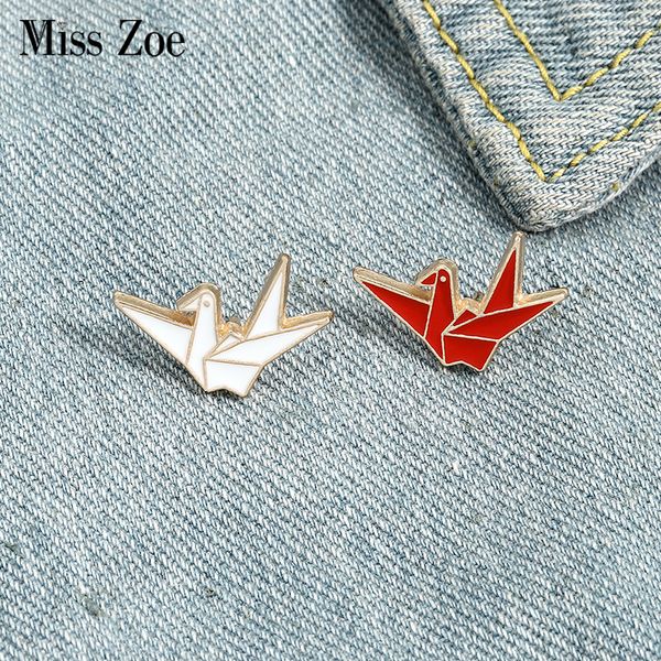 paper cranes enamel pin custom white red origami bird brooches bag lapel pin badges simple animal jewelry gift for kids friendsdio chan cont, Gray
paper cranes enamel pin custom white red origami bird brooches bag lapel pin badges simple animal jewelry gift for kids friendsdio chan cont, Gray