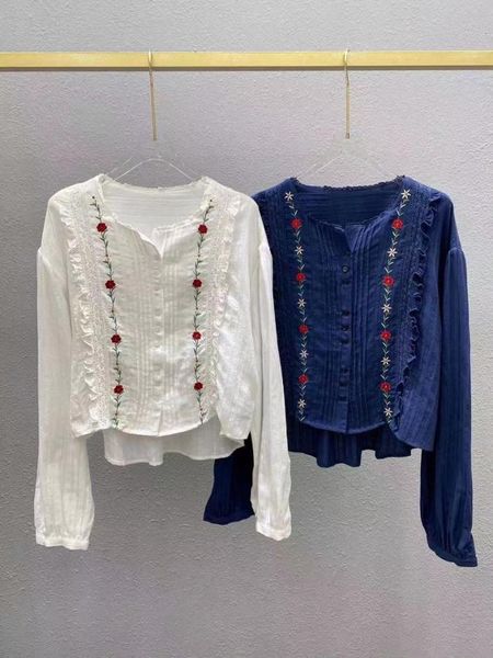 women's blouses & shirts 2021 autumn blouse flowers embroidery women shirt single breasted white / dark blue runway designer
women's blouses & shirts 2021 autumn blouse flowers embroidery women shirt single breasted white / dark blue runway designer
