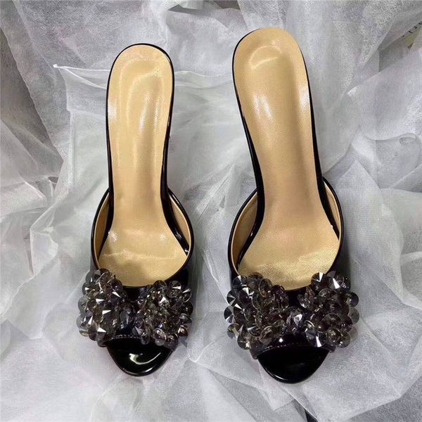 slippers rhinestone decorative bow black gold round toe high heels summer ladies party
slippers rhinestone decorative bow black gold round toe high heels summer ladies party