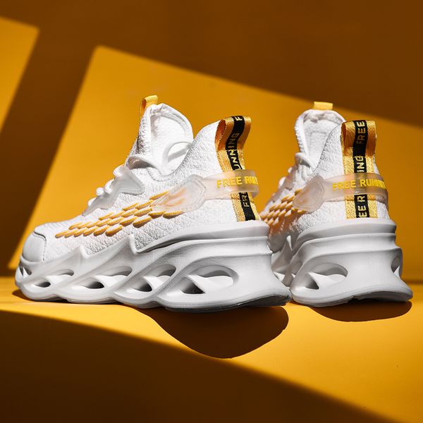 2021 running shoes sport men womens triple white black brown couples breathable tennis outdoor sneakers eur 39-46 y-l9011
2021 running shoes sport men womens triple white black brown couples breathable tennis outdoor sneakers eur 39-46 y-l9011