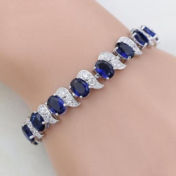 charm bracelets fashionable and exquisite moon shaped colored zircon inlaid women& bracelet engagement jewelry birthday gift, Golden;silver
charm bracelets fashionable and exquisite moon shaped colored zircon inlaid women& bracelet engagement jewelry birthday gift, Golden;silver
