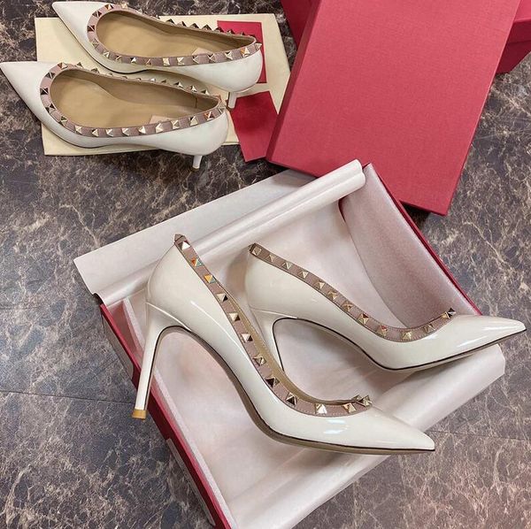 dress shoes 2021 brand rivet pointed high heels female stiletto mid-heel shallow mouth leather bridesmaid wedding single shoe, Black
dress shoes 2021 brand rivet pointed high heels female stiletto mid-heel shallow mouth leather bridesmaid wedding single shoe, Black