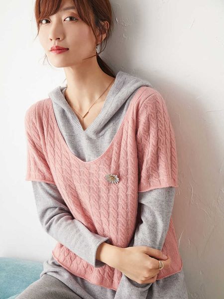 women's sweaters fake two colored pieces matching cashmere hood, voluminous sweater for women. 4rfu, White;black
women's sweaters fake two colored pieces matching cashmere hood, voluminous sweater for women. 4rfu, White;black