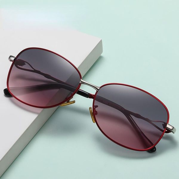 sunglasses fashion polarized big frame two-tone women ladies trend colorful multicolor outdoor uv protection, White;black
sunglasses fashion polarized big frame two-tone women ladies trend colorful multicolor outdoor uv protection, White;black