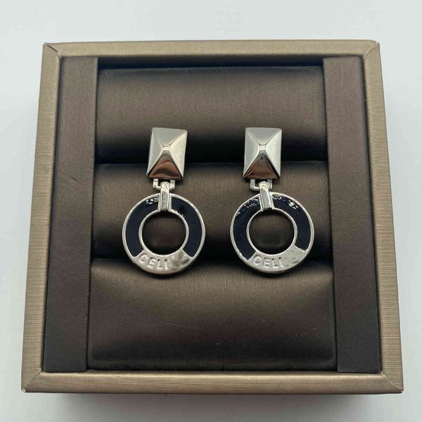design jewelry new french style black gutta percha cake rectangular round earrings, Golden
design jewelry new french style black gutta percha cake rectangular round earrings, Golden