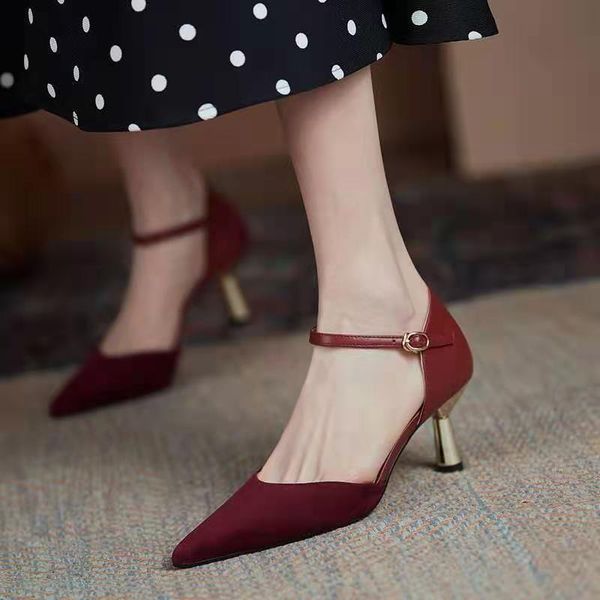 sandals 2021 summer fashion all-match women's shoes temperament pure color stiletto single, Black
sandals 2021 summer fashion all-match women's shoes temperament pure color stiletto single, Black