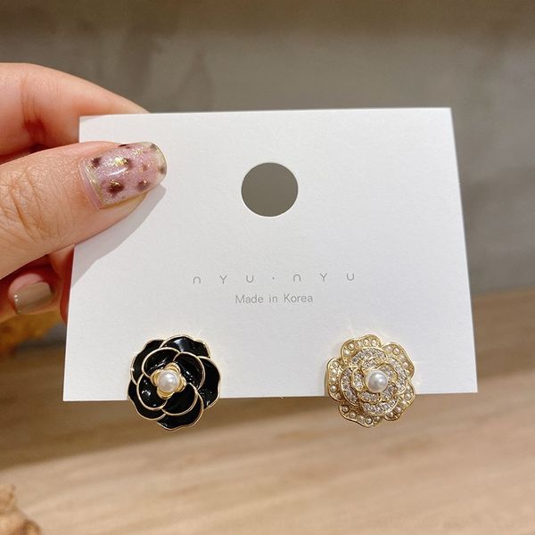 L37C korean high-grade feeling stud french xiaoxiangshan camellia net red temperament silver needle 2021earrings and earrings, Golden;silver
L37C korean high-grade feeling stud french xiaoxiangshan camellia net red temperament silver needle 2021earrings and earrings, Golden;silver