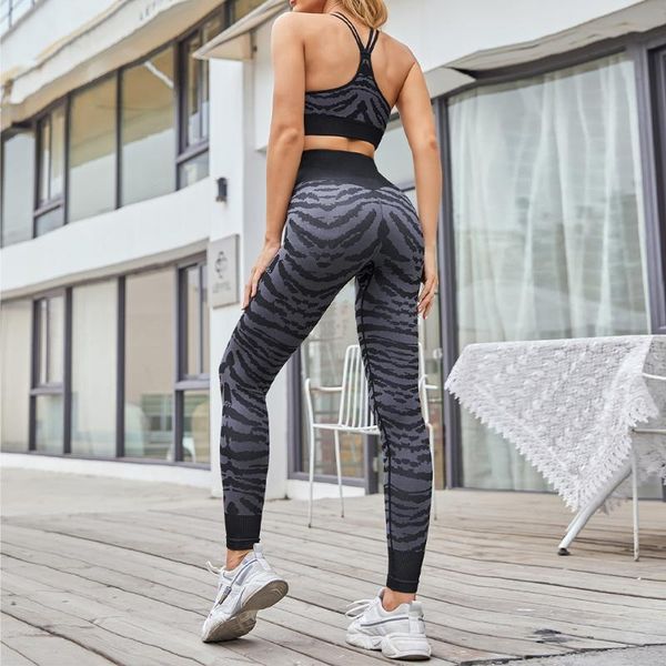 yoga outfit gymquasar striped women seamless set gym fitness running sportswear clothing high waist bras leggings sport suits
yoga outfit gymquasar striped women seamless set gym fitness running sportswear clothing high waist bras leggings sport suits