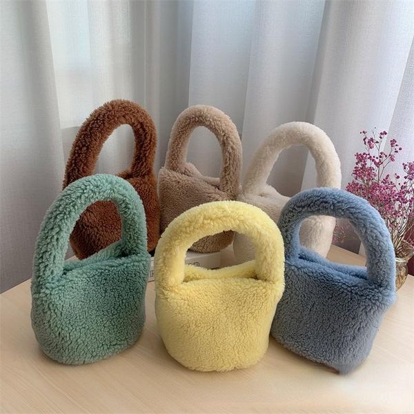 evening bags 2021 autumn winter hairy women's bag granular wool vegetable basket handbag plush cute magnetic buckle
evening bags 2021 autumn winter hairy women's bag granular wool vegetable basket handbag plush cute magnetic buckle