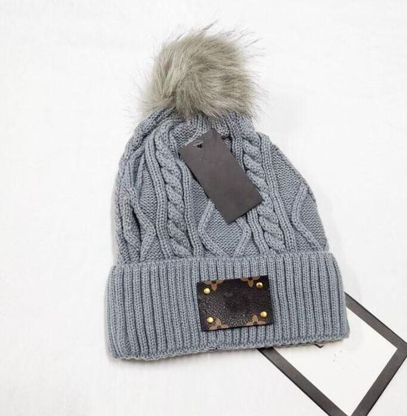 2022 knitted hat beanie cap designer skull caps for man woman winter hats a3324, Blue;gray
2022 knitted hat beanie cap designer skull caps for man woman winter hats a3324, Blue;gray