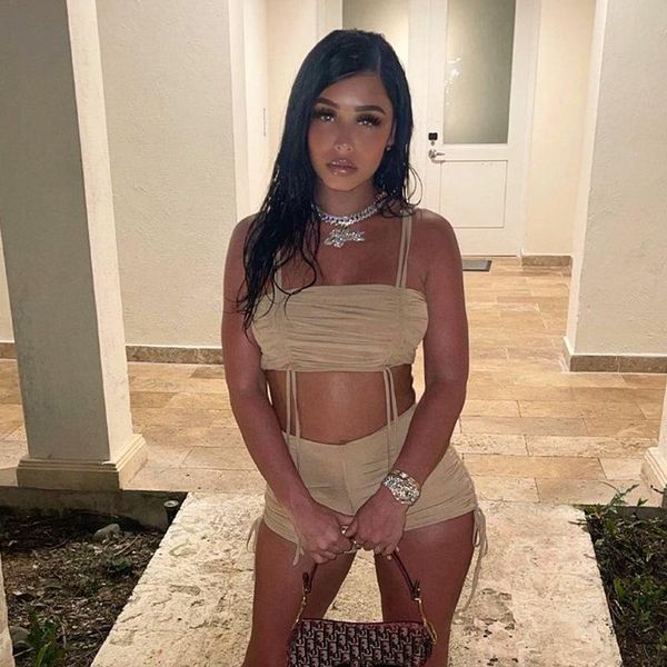 women's tracksuits 2021 summer solid color drawstring lace-up t-shirt casual shorts suit, Gray
women's tracksuits 2021 summer solid color drawstring lace-up t-shirt casual shorts suit, Gray