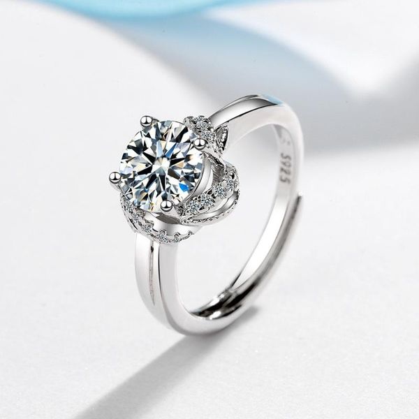 cluster rings fashion female wedding 925 sterling silver round zircon 4 twist crystal adjustable finger for women jewlery, Golden;silver
cluster rings fashion female wedding 925 sterling silver round zircon 4 twist crystal adjustable finger for women jewlery, Golden;silver
