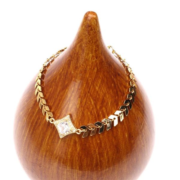 charm bracelets eyika creative design sparkling rhombus cubic zirconia handmade fishbone chain bracelet for women gold statement jewelry, Golden;silver
charm bracelets eyika creative design sparkling rhombus cubic zirconia handmade fishbone chain bracelet for women gold statement jewelry, Golden;silver
