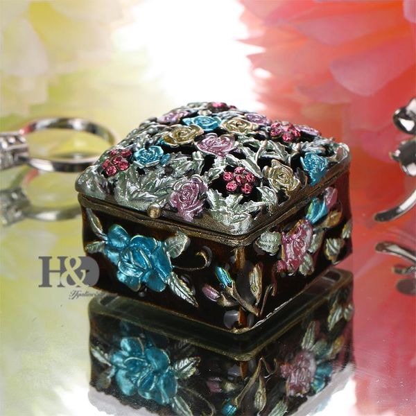 decorative objects & figurines h&d 1.4" metal quartet figurine flowered jewelry trinket boxes hinged ornament,hand-painted crystals kee
decorative objects & figurines h&d 1.4" metal quartet figurine flowered jewelry trinket boxes hinged ornament,hand-painted crystals kee