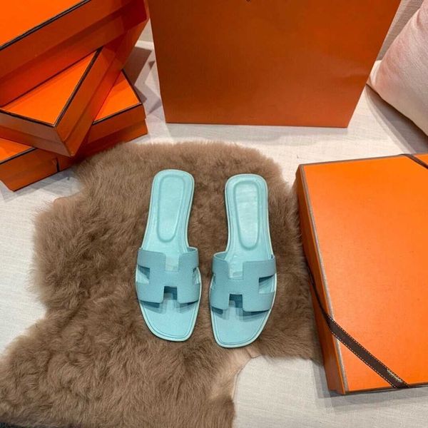 2021 summer new h slippers fashion yinggao dinglun palm print leather sandals high end y307 zmm, Black
2021 summer new h slippers fashion yinggao dinglun palm print leather sandals high end y307 zmm, Black