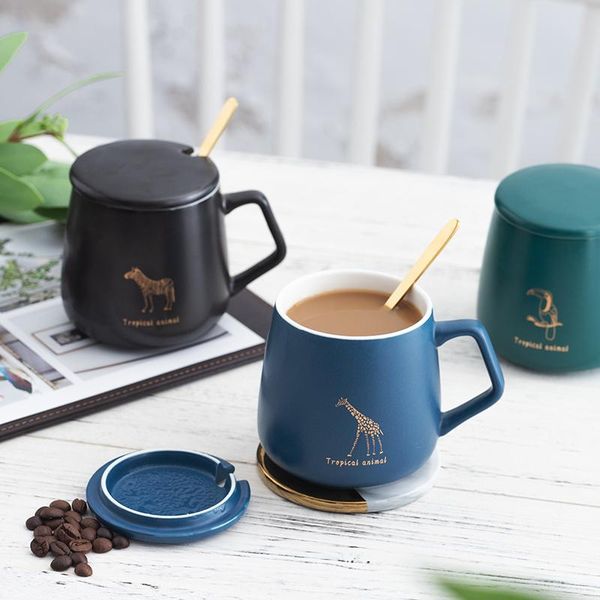 mugs european-style large capacity drinking cup simple animal ceramic mug with cover spoon personality couple coffee gift box
mugs european-style large capacity drinking cup simple animal ceramic mug with cover spoon personality couple coffee gift box