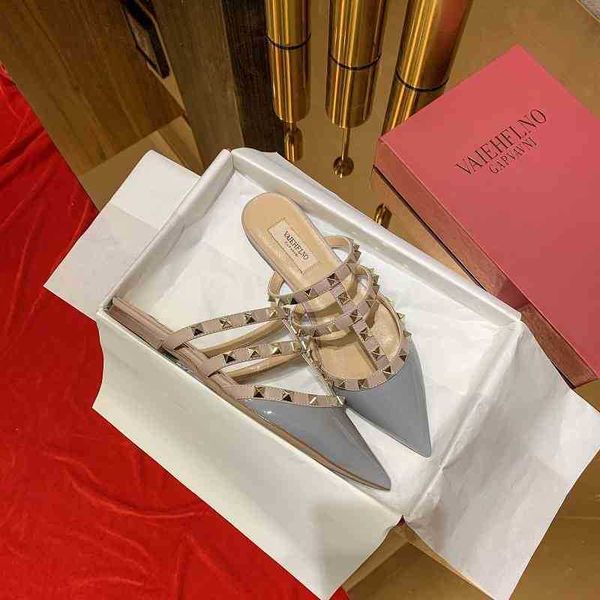 v family rivet pointed sandals 2021 new lazy baotou half slippers women wear flat bottom summer shoes zlh, Black
v family rivet pointed sandals 2021 new lazy baotou half slippers women wear flat bottom summer shoes zlh, Black