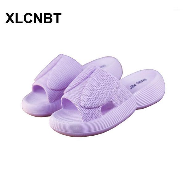 slippers 2021 summer slipper simple fashion home leisure bathroom bath non-slip slope with lady sandal shoes1, Black
slippers 2021 summer slipper simple fashion home leisure bathroom bath non-slip slope with lady sandal shoes1, Black