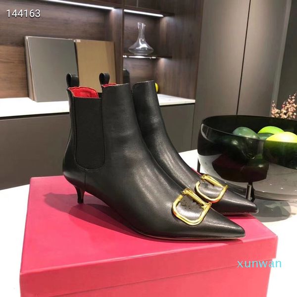 luxurys designers women booties ladies ankle boot fashion womens autumn winter high heel short platform leather boots, Black
luxurys designers women booties ladies ankle boot fashion womens autumn winter high heel short platform leather boots, Black
