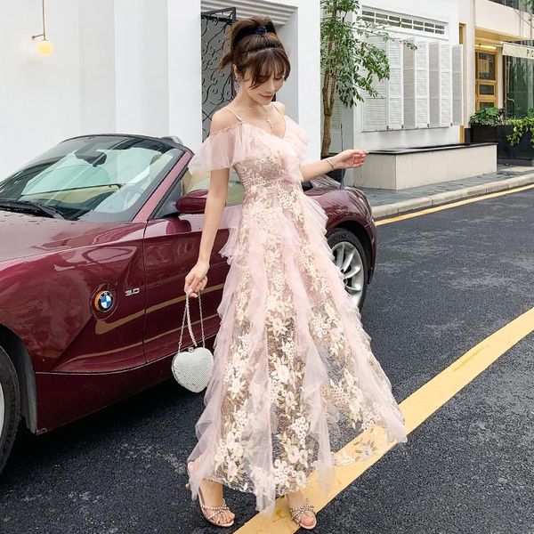 casual dresses women summer dress spaghetti strap v-neck floral embroidery gauze mesh fashion women's elegant party vestido, Black;gray
casual dresses women summer dress spaghetti strap v-neck floral embroidery gauze mesh fashion women's elegant party vestido, Black;gray