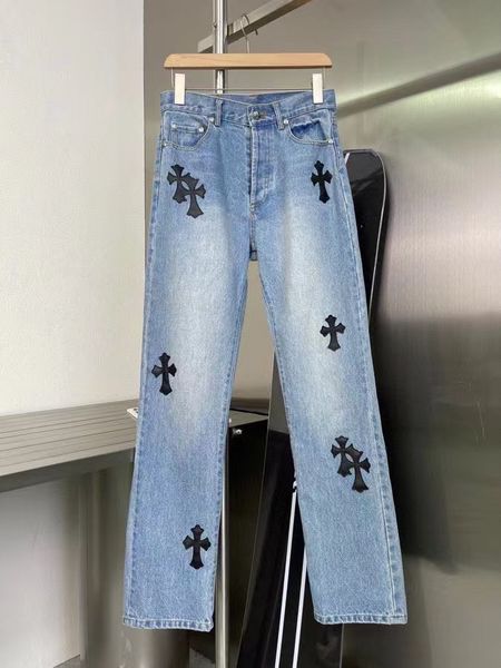 ch2021ss autumn and winter new cross sanskrit embroidery wash light color high waist sweet denim pants, Blue
ch2021ss autumn and winter new cross sanskrit embroidery wash light color high waist sweet denim pants, Blue