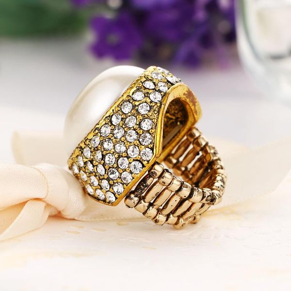 cluster rings 2021 noenname_null's fashionable women retro atmosphere pearl ring is a female wedding banquet, Golden;silver
cluster rings 2021 noenname_null's fashionable women retro atmosphere pearl ring is a female wedding banquet, Golden;silver