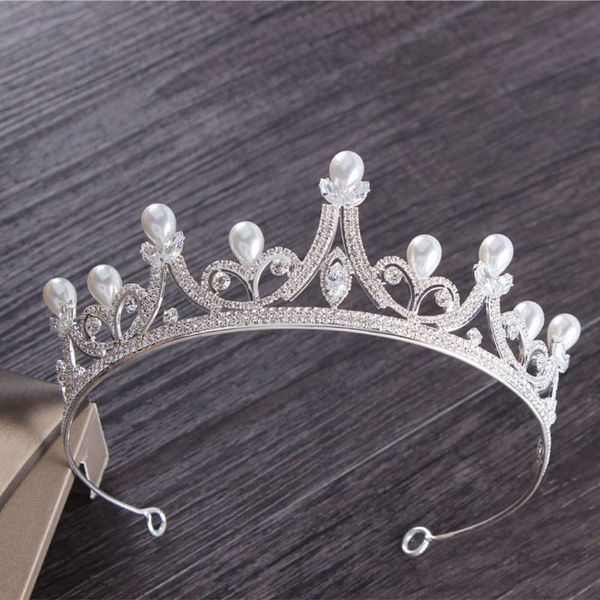 bridal headdrs zircon pearl crown popular wedding hair accsori, Slivery;golden
bridal headdrs zircon pearl crown popular wedding hair accsori, Slivery;golden