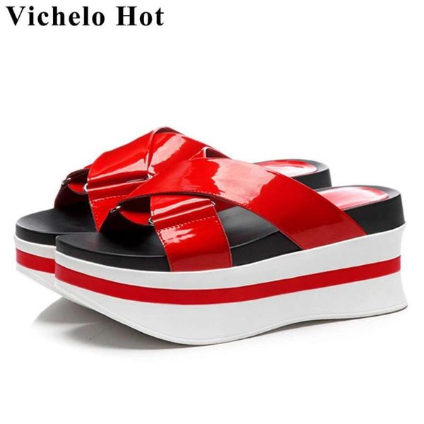 slippers vichelo cow patent leather thick high bottom peep toe vintage art design slip on mules summer runway l60, Black
slippers vichelo cow patent leather thick high bottom peep toe vintage art design slip on mules summer runway l60, Black