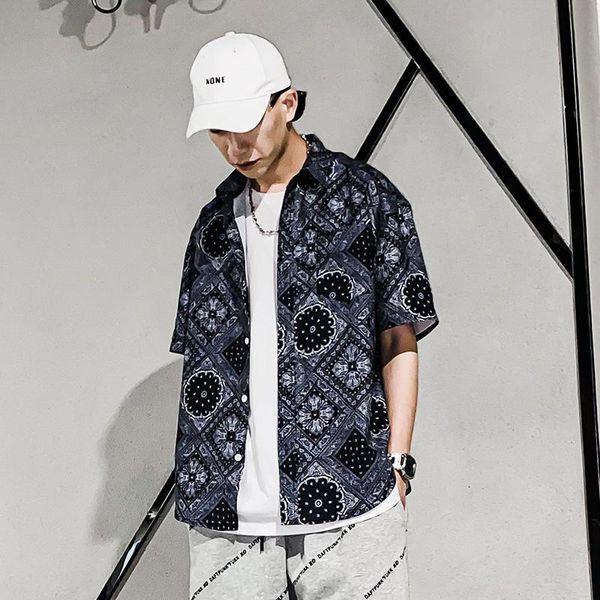 men's casual shirts cashew flower shirt loose ins hong kong style 2021 spring and summer short-sleeved korean fashion trend jacket, White;black
men's casual shirts cashew flower shirt loose ins hong kong style 2021 spring and summer short-sleeved korean fashion trend jacket, White;black
