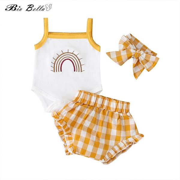 clothing sets born baby girl strap tshirt+ ruffle bloomers+hairband 3 pcs plaid girls set toddler infant, White
clothing sets born baby girl strap tshirt+ ruffle bloomers+hairband 3 pcs plaid girls set toddler infant, White