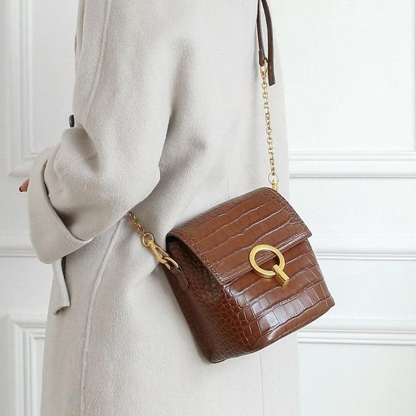 evening bags ladies 2021 fashion shoulder european and american style retro messenger bag
evening bags ladies 2021 fashion shoulder european and american style retro messenger bag