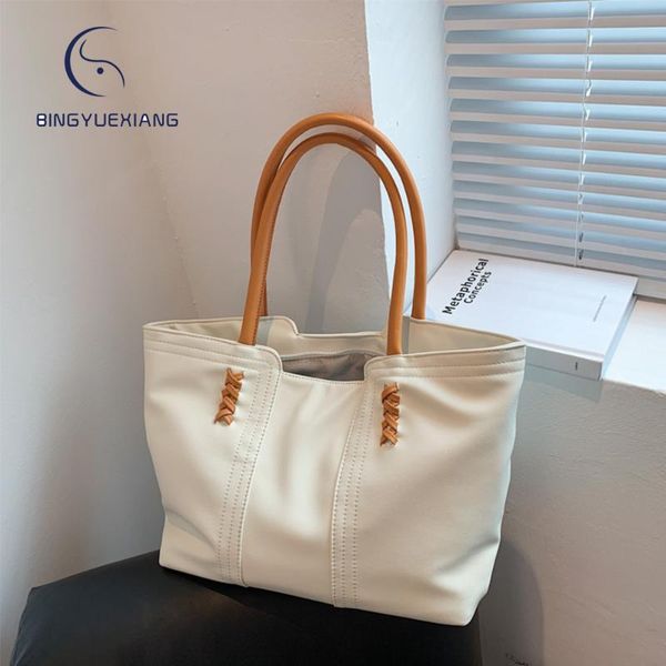 evening bags large-capacity ladies shoulder bag 2021 panelled design women travel leather women's tote bolso mujer
evening bags large-capacity ladies shoulder bag 2021 panelled design women travel leather women's tote bolso mujer
